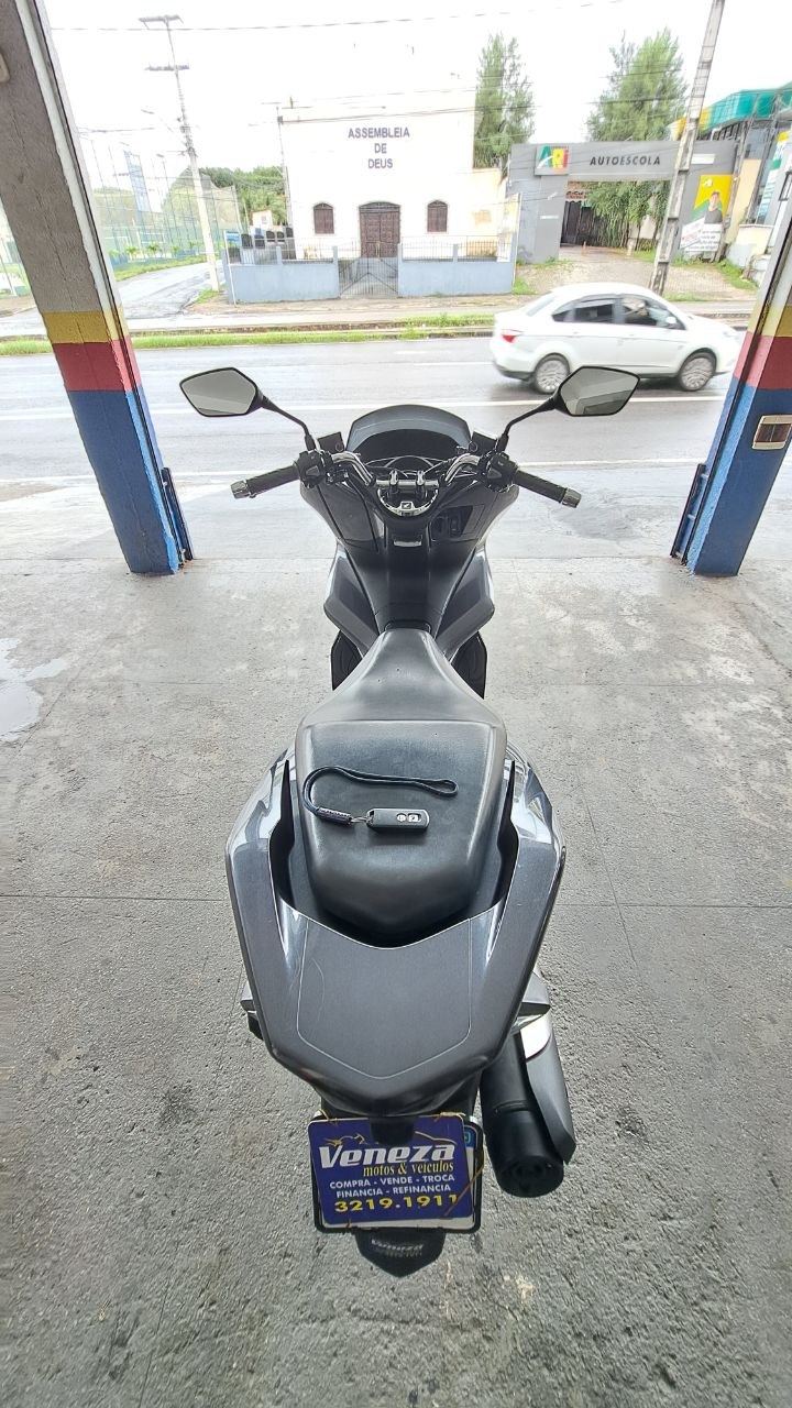 HONDA PCX 150 ABS POR CIMA